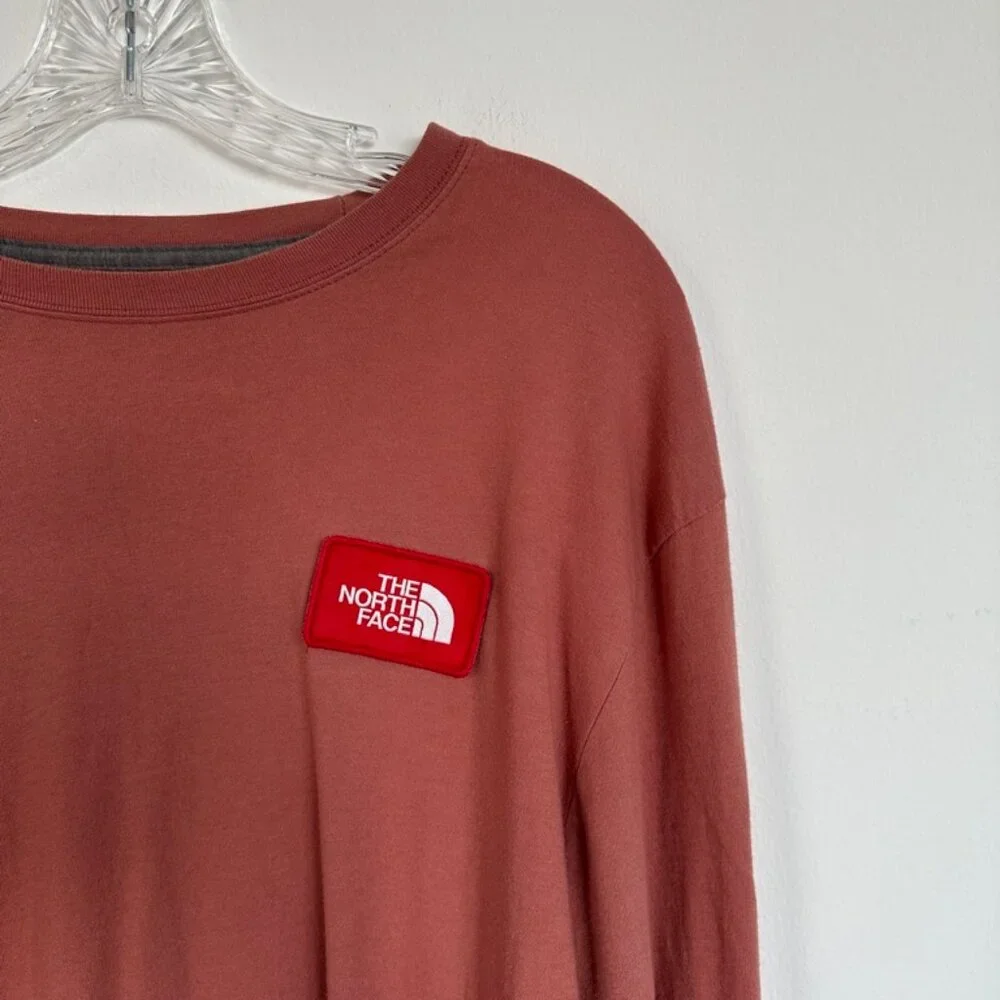 The North Face Patch Long Sleeve Tee Urban Outfitter Exclusive Size M Mens
